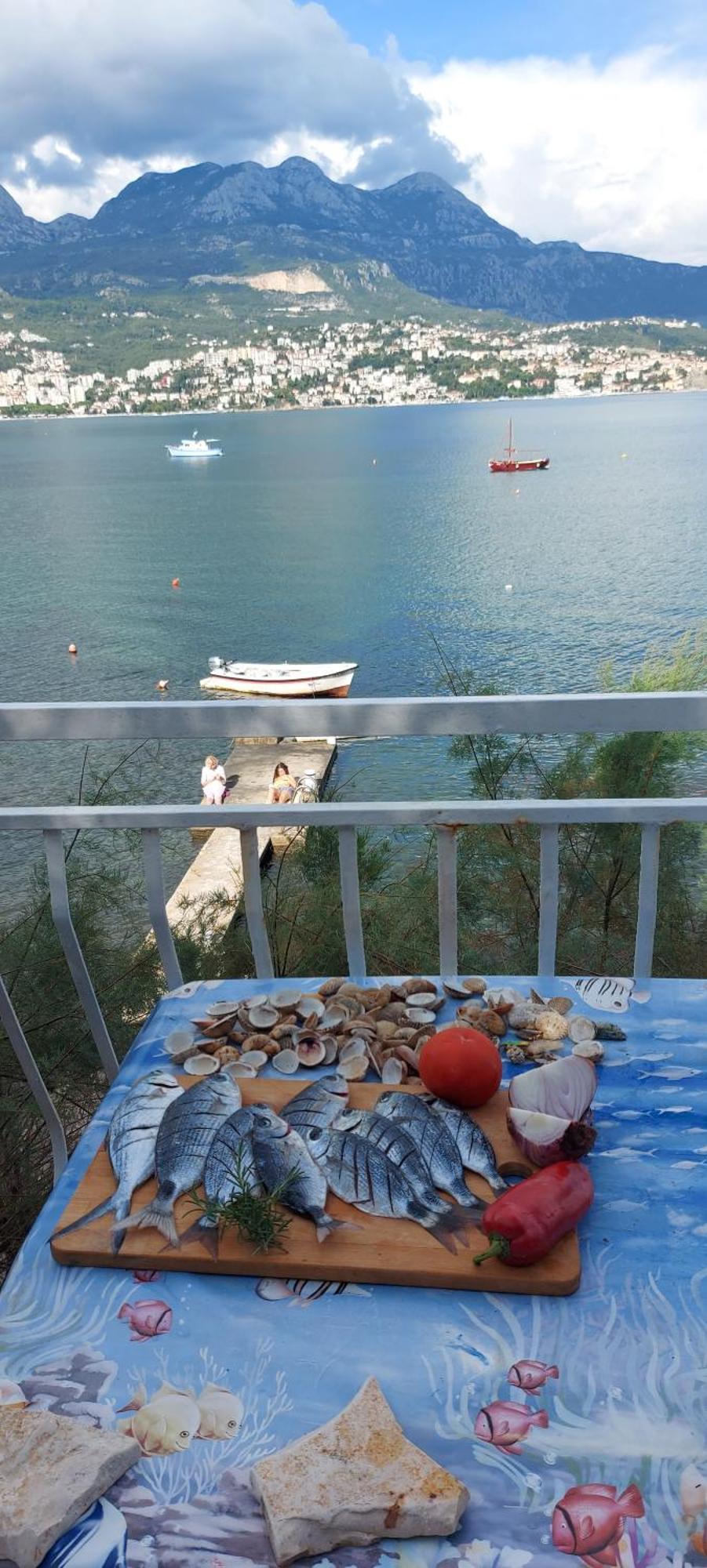 Apartment "I Love Njivice" Herceg Novi Phòng bức ảnh